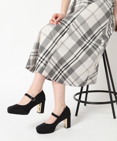 ESPERANZA(エスペランサ)の「メッキプレートヒールストラップパンプス(パンプス・レディース・ブラック系/ベージュ系/ピンク系7/ブラック系2・22.0cm/22.5cm/23.0cm/23.5cm/24.0cm/24.5cm)」の9枚目の写真