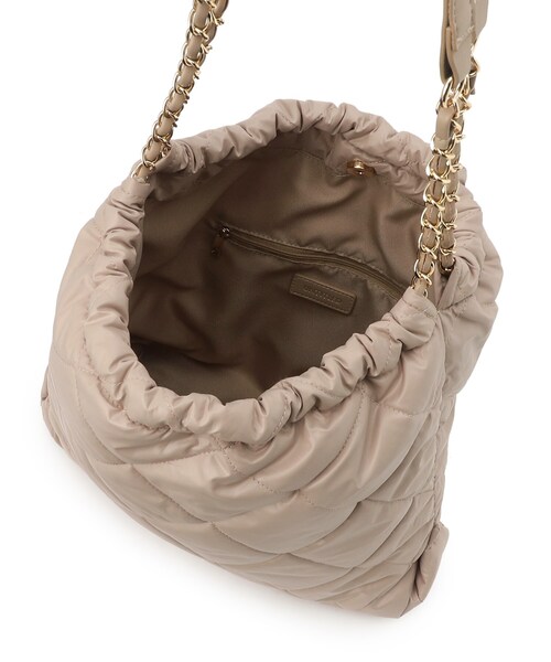 UNTITLED（アンタイトル）の「◆キルティングチェーンショルダートート（トートバッグ・レディース・ブラック/ライトベージュ・99）」の7枚目の写真