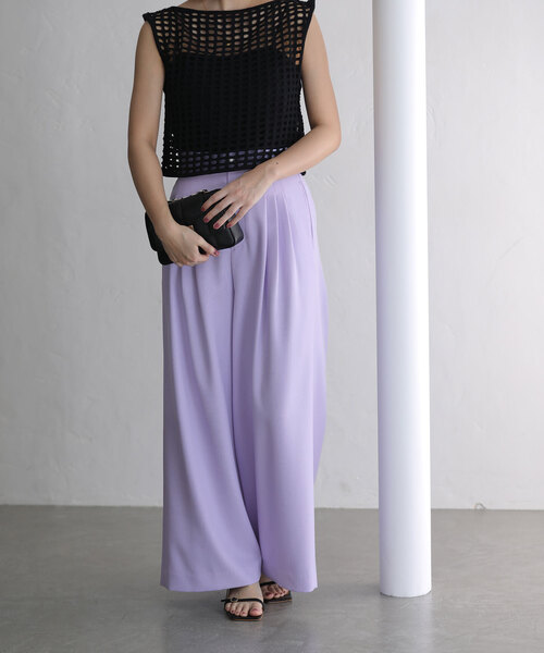 La TOTALITE（ラトータリテ）の「ハイウエストタックパンツ