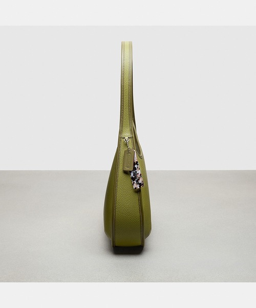 Coachtopia（コーチトピア）の「ラージ エルゴ バッグ