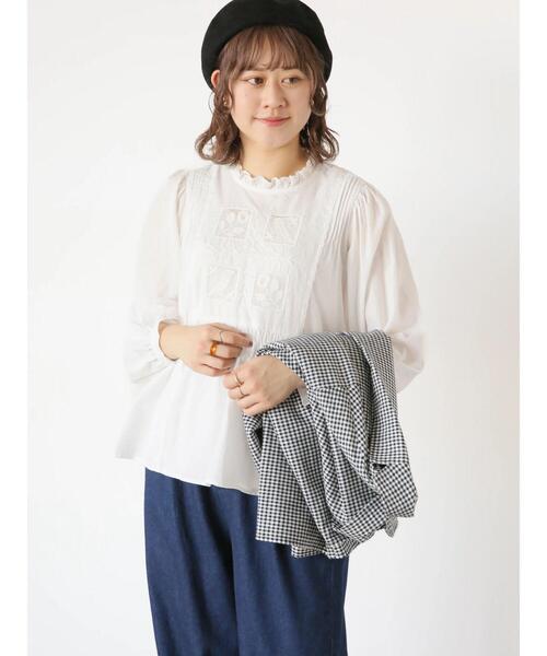 Samansa Mos2（サマンサ モスモス）の「ボイル鳥刺繍ブラウス（シャツ/ブラウス・レディース・オフホワイト/ブラック/キナリ・F）」の2枚目の写真