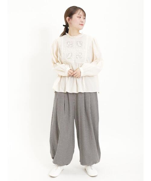 Samansa Mos2（サマンサ モスモス）の「ボイル鳥刺繍ブラウス（シャツ/ブラウス・レディース・オフホワイト/ブラック/キナリ・F）」の15枚目の写真