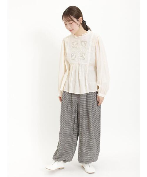 Samansa Mos2（サマンサ モスモス）の「ボイル鳥刺繍ブラウス（シャツ/ブラウス・レディース・オフホワイト/ブラック/キナリ・F）」の16枚目の写真