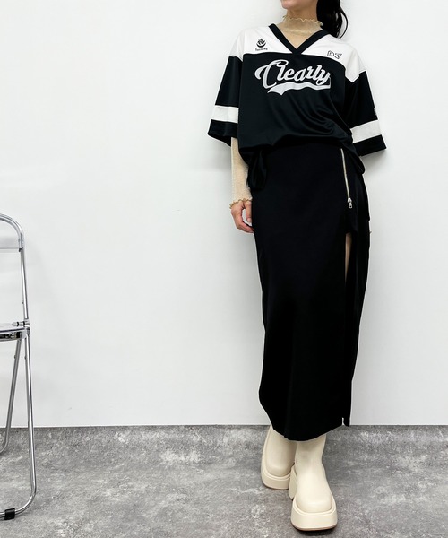 ANAP（アナップ）の「ユニフォームオーバーサイズTシャツ（Tシャツ/カットソー・レディース・ホワイト/ブラック×ホワイト/ブラック・FREE）」の4枚目の写真