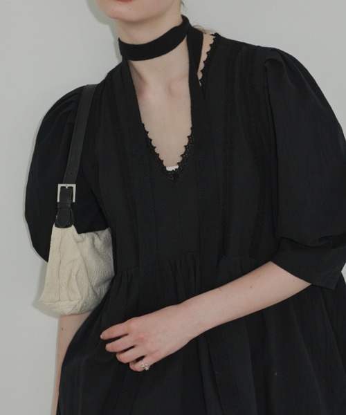 GIUNON(ジウノン)の「slim knit stall / スリムニットストール(ストール/ショール・レディース・ブラック・FREE)」の4枚目の写真