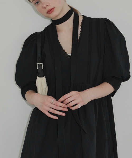 GIUNON(ジウノン)の「slim knit stall / スリムニットストール(ストール/ショール・レディース・ブラック・FREE)」の5枚目の写真