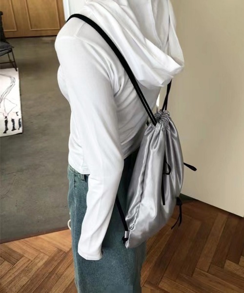 MEMECLE（メメクル）の「【 MEMECLE / メメクル 】リボンナップサック（バックパック/リュック・レディース・パープル/ホワイト/ブラック/シルバー・FREE）」の19枚目の写真