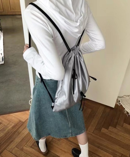 MEMECLE（メメクル）の「【 MEMECLE / メメクル 】リボンナップサック（バックパック/リュック・レディース・パープル/ホワイト/ブラック/シルバー・FREE）」の20枚目の写真