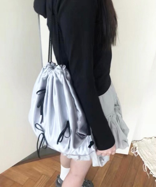 MEMECLE（メメクル）の「【 MEMECLE / メメクル 】リボンナップサック（バックパック/リュック・レディース・パープル/ホワイト/ブラック/シルバー・FREE）」の22枚目の写真