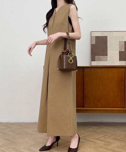 ABITOKYO（アビトーキョー）の「キーネックワイドパンツオールインワン（つなぎ/オールインワン・レディース・ブラック/ベージュ・L/M/S）」の22枚目の写真