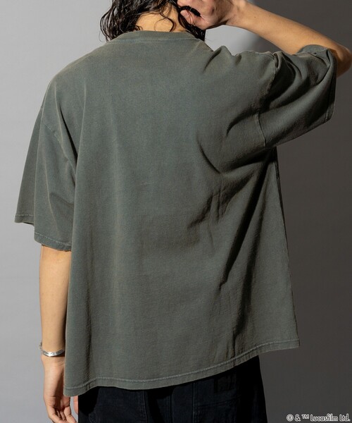 FREAK'S STORE(フリークスストア)の「FREAK’S STORE/フリークスストア STARWARS/スターウォーズ R2-D2 フロッキープリント ショートスリーブTシャツ/半袖/リラックスフィット(Tシャツ/カットソー・メンズ・ブラック/ネイビー/グリーン・MEDIUM/LARGE)」の10枚目の写真