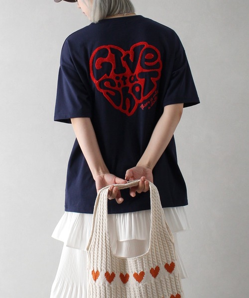 SpRay(スプレイ)の「ハートサガラロゴTシャツ(Tシャツ/カットソー・レディース・アイボリー/チャコールグレー/オフホワイト/ネイビー/オートミール・FREE)」の21枚目の写真
