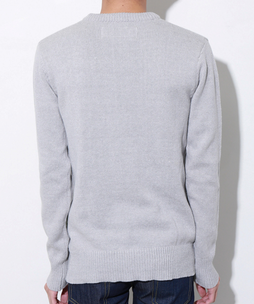 AKM Contemporary（エイケイエムコンテンポラリー）の「【AKM Contemporary】別注Vネックコットンニット（ニット/セーター・メンズ・ホワイト/ブラック/グレー/ネイビー・S/M/L）」の15枚目の写真