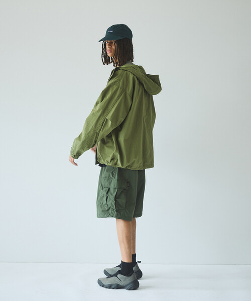 SEDAN ALL-PURPOSE（セダンオールパーパス）の「SEDAN ALL-PURPOSE | カーゴイージーショーツ MEN（カーゴパンツ・メンズ・ブラック/オリーブ・M/L）」の6枚目の写真