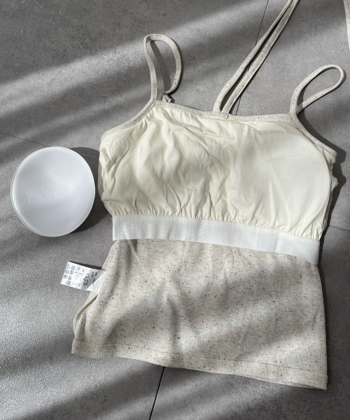 QFORON（キュフォロン）の「カップ付きホルターネックキャミソール（キャミソール・レディース・アイボリー/ブラック・M）」の11枚目の写真