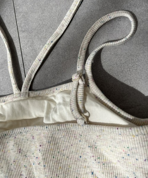 QFORON（キュフォロン）の「カップ付きホルターネックキャミソール（キャミソール・レディース・アイボリー/ブラック・M）」の10枚目の写真