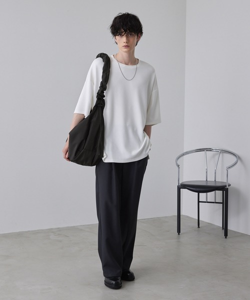 MONO-MART(モノマート)の「ギャザーハーフムーンショルダーバック(ショルダーバッグ・メンズ・ブラック/グレー/アイボリー/ブラック系・FREE)」の20枚目の写真