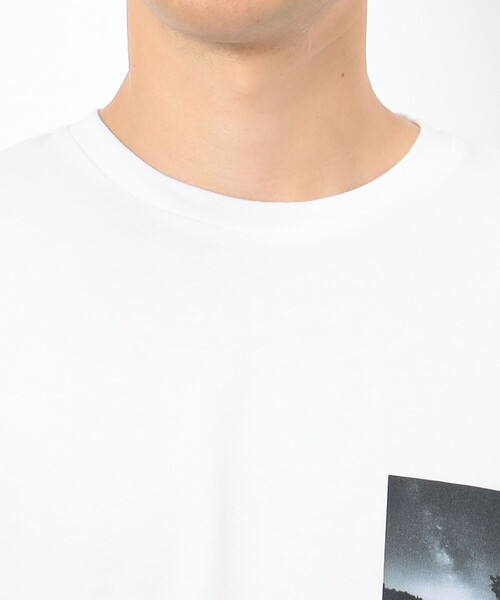 COMME CA ISM(コムサイズム)の「【接触冷感機能】 Feel-Cool フォト&メッセージTシャツ 「Starry sky」(Tシャツ/カットソー・メンズ・ホワイト・M/L)」の9枚目の写真