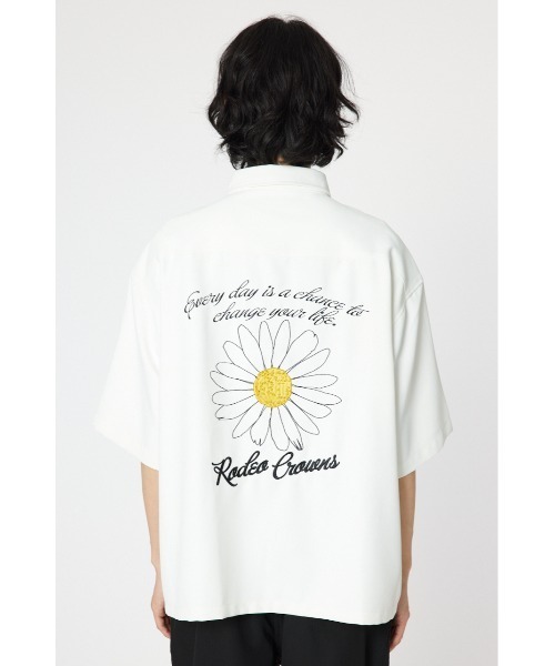 RODEO CROWNS WIDE BOWL（ロデオクラウンズワイドボウル）の「バックデイジーシャツ（シャツ/ブラウス・メンズ・ブルー/チャコールグレー/ホワイト・MEDIUM/LARGE）」の9枚目の写真