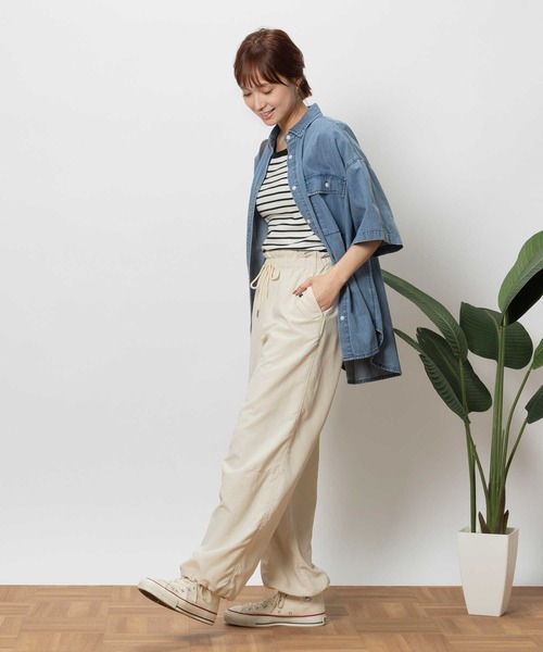 BACK NUMBER(バックナンバー)の「BACK NUMBER(バックナンバー)ライトオンスデニム半袖ビッグシャツ(シャツ/ブラウス・レディース・ライトインディゴブルー・L/XL/M)」の3枚目の写真