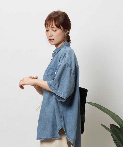 BACK NUMBER(バックナンバー)の「BACK NUMBER(バックナンバー)ライトオンスデニム半袖ビッグシャツ(シャツ/ブラウス・レディース・ライトインディゴブルー・L/XL/M)」の5枚目の写真