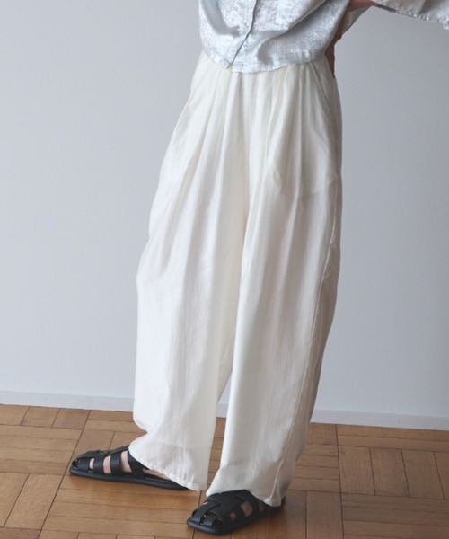 AIC.(エーアイシー)の「シアースリータックカーブシルエットパンツ(その他パンツ・レディース・ブラック/グレイッシュブルー/オフホワイト・FREE)」の2枚目の写真