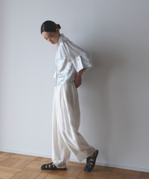 AIC.(エーアイシー)の「シアースリータックカーブシルエットパンツ(その他パンツ・レディース・ブラック/グレイッシュブルー/オフホワイト・FREE)」の21枚目の写真