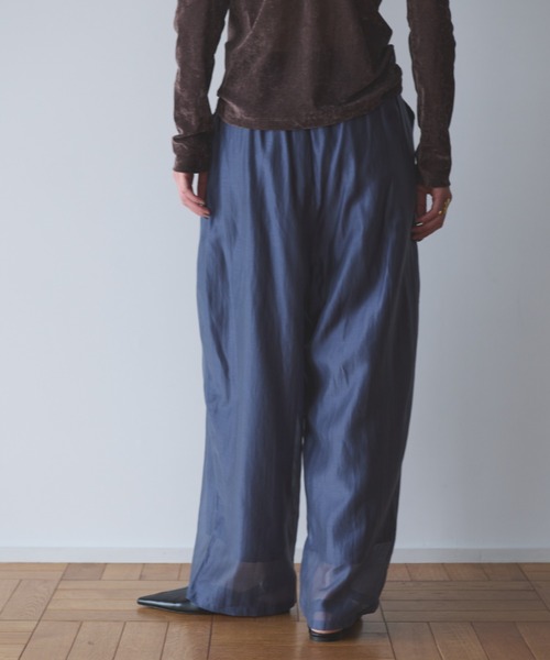 AIC.（エーアイシー）の「シアースリータックカーブシルエットパンツ（その他パンツ・レディース・ブラック/グレイッシュブルー/オフホワイト・FREE）」の7枚目の写真