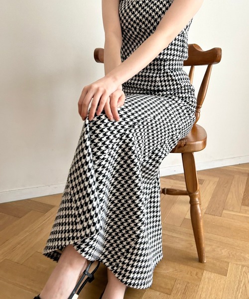 ME COUTURE（ミークチュール）の「ハウンドトゥースセットマーメイドスカート（ワンピース・レディース・ピンク/ライトグレー/ブラック・1/0）」の20枚目の写真