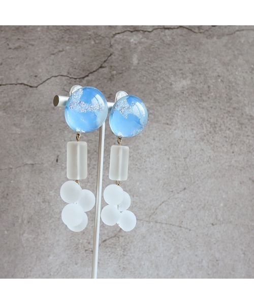 tone(トーン)の「【joesstyle】*Glass Earrings*ハンドアート×フロストパーツの大きなイヤリング(MA)(ピアス(片耳用)・レディース・マルチ・FREE)」の2枚目の写真