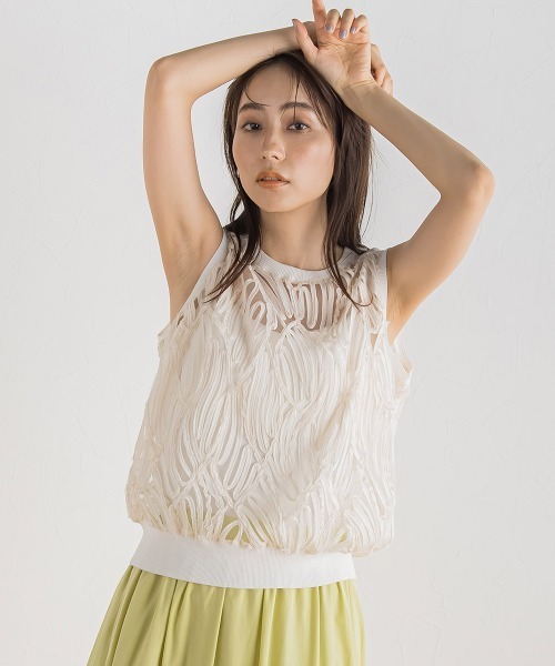 Droite lautreamont(ドロワットロートレアモン)の「刺繍レーストップス(Tシャツ/カットソー・レディース・オフホワイト/ブラック・M)」の1枚目の写真