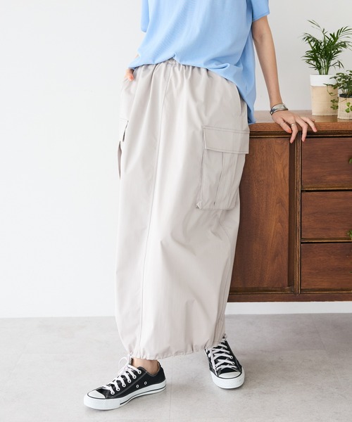 CRAFT STANDARD BOUTIQUE(クラフトスタンダードブティック)の「カーゴバルーンナロースカート(スカート・レディース・カーキ/チャコールグレー/グレイッシュベージュ・FREE)」の1枚目の写真