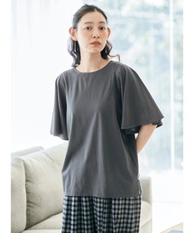 ａｎｄ　ｍｙｅｒａ　フレア袖のＴシャツ