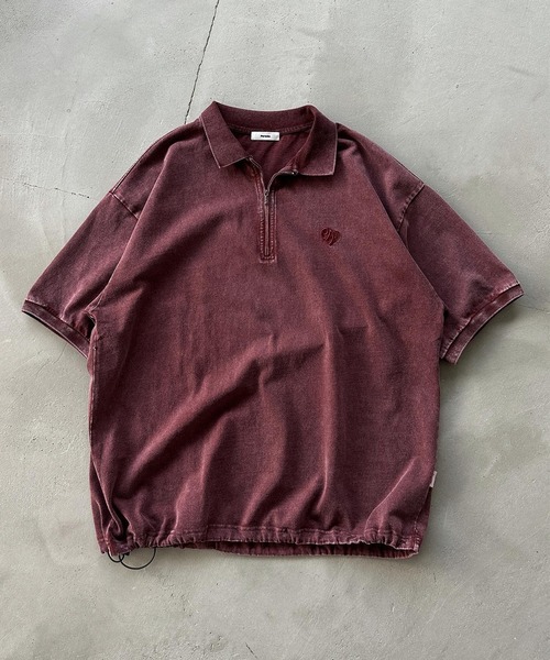 Perushu(ペルーシュ)の「ヴィンテージライク刺繍ハーフジップTシャツ(Tシャツ/カットソー・メンズ・ボルドー/ライトブルー/ブラック・LARGE/MEDIUM)」の3枚目の写真