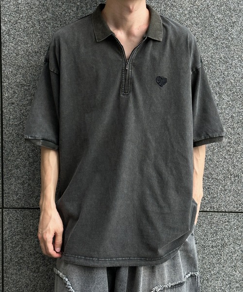Perushu(ペルーシュ)の「ヴィンテージライク刺繍ハーフジップTシャツ(Tシャツ/カットソー・メンズ・ボルドー/ライトブルー/ブラック・LARGE/MEDIUM)」の13枚目の写真