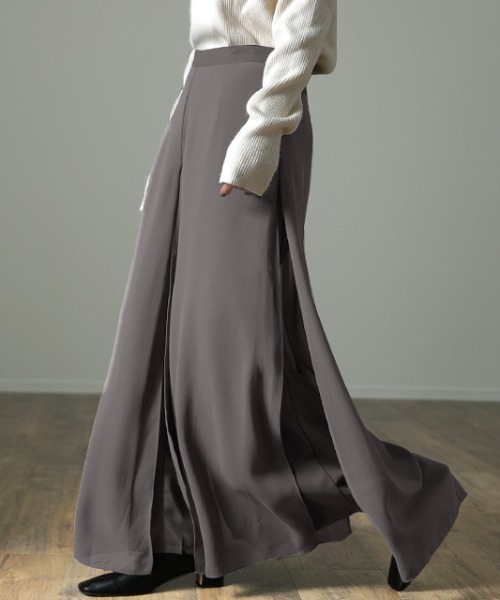 HUG.U(ハグユー)の「シフォンガウチョパンツ(その他パンツ・レディース・グレー系その他/ブラック系その他/マジェンタ/ブラック系その他2/グレー×ホワイト/グリーン系その他/ブルー系その他/ロイヤルブルー/ダークグレー/レッド系その他/ブラック×ホワイト・L/M/2XL/XL)」の5枚目の写真