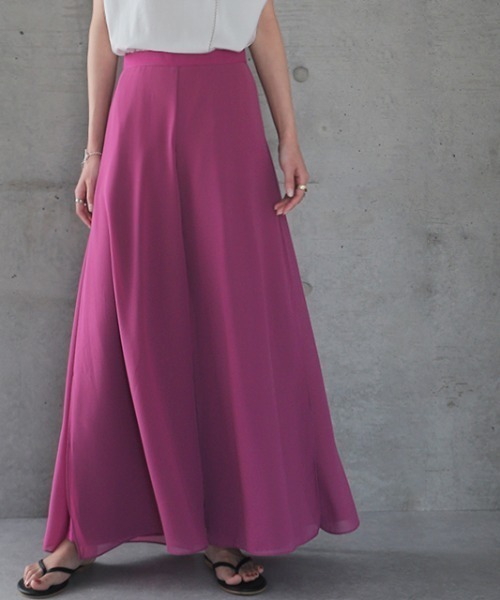 HUG.U(ハグユー)の「シフォンガウチョパンツ(その他パンツ・レディース・グレー系その他/ブラック系その他/マジェンタ/ブラック系その他2/グレー×ホワイト/グリーン系その他/ブルー系その他/ロイヤルブルー/ダークグレー/レッド系その他/ブラック×ホワイト・L/M/2XL/XL)」の13枚目の写真