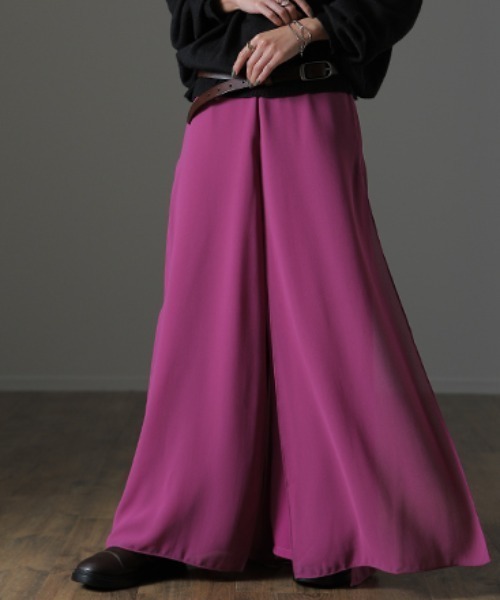 HUG.U(ハグユー)の「シフォンガウチョパンツ(その他パンツ・レディース・グレー系その他/ブラック系その他/マジェンタ/ブラック系その他2/グレー×ホワイト/グリーン系その他/ブルー系その他/ロイヤルブルー/ダークグレー/レッド系その他/ブラック×ホワイト・L/M/2XL/XL)」の12枚目の写真