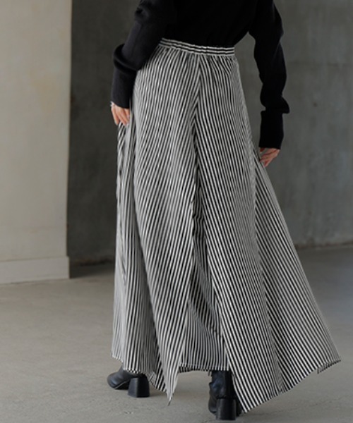 HUG.U(ハグユー)の「シフォンガウチョパンツ(その他パンツ・レディース・グレー系その他/ブラック系その他/マジェンタ/ブラック系その他2/グレー×ホワイト/グリーン系その他/ブルー系その他/ロイヤルブルー/ダークグレー/レッド系その他/ブラック×ホワイト・L/M/2XL/XL)」の21枚目の写真