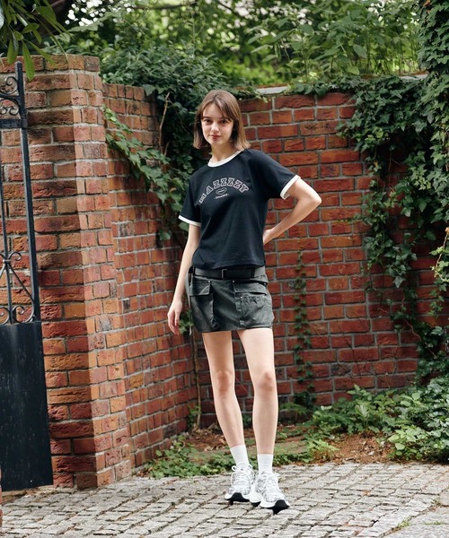 MAZZZZY(マジ―)の「MAZZZZY/カレッジロゴT(Tシャツ/カットソー・レディース・ホワイト/ブラック・FREE)」の4枚目の写真