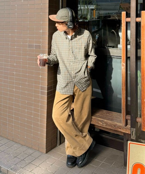 INTER FACTORY（インターファクトリー）の「りゅうせい - コーデュロイワイドパンツ  made in INTER FACTORY（その他パンツ・メンズ・ベージュ/ブラウン/グリーン・SMALL/MEDIUM/LARGE）」の17枚目の写真