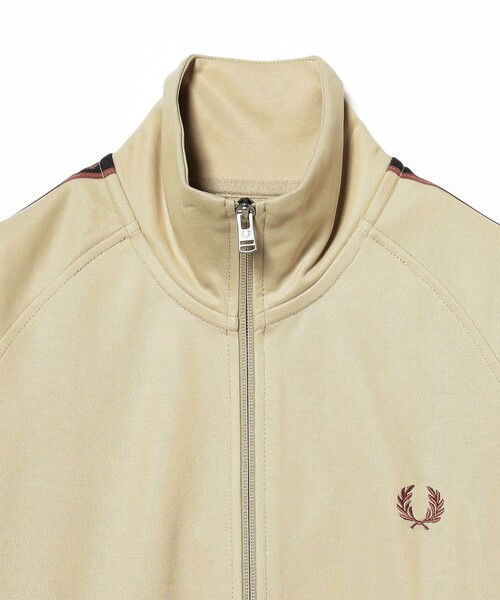 FRED PERRY(フレッドペリー)の「FRED PERRY / Contrast Tape Track Jacket(ジャージ・レディース・オフホワイト・SMALL)」の2枚目の写真