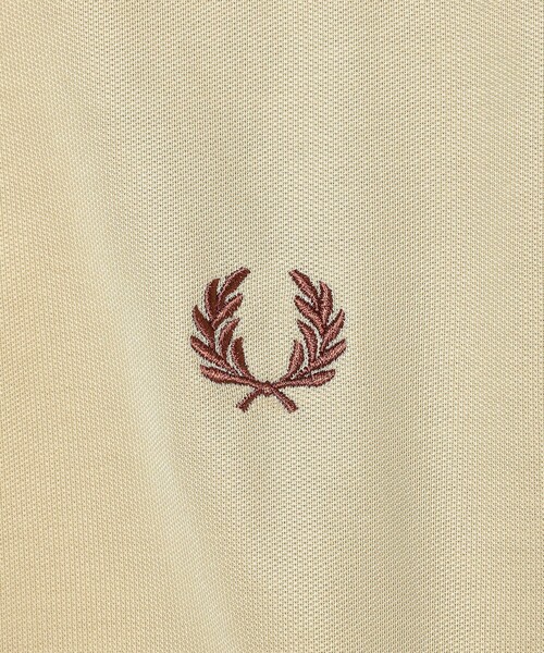 FRED PERRY(フレッドペリー)の「FRED PERRY / Contrast Tape Track Jacket(ジャージ・レディース・オフホワイト・SMALL)」の6枚目の写真