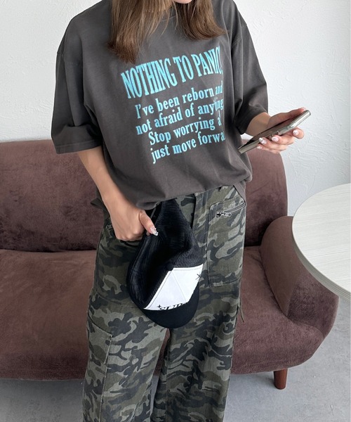 sedacle(セダクル)の「パウダーブリーチT(Tシャツ/カットソー・メンズ・チャコールグレー/オフホワイト/ピンク・LARGE/MEDIUM/SMALL)」の5枚目の写真