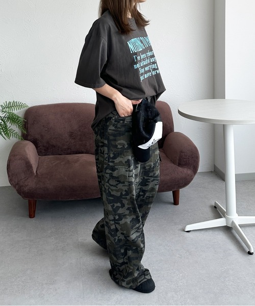 sedacle(セダクル)の「パウダーブリーチT(Tシャツ/カットソー・メンズ・チャコールグレー/オフホワイト/ピンク・LARGE/MEDIUM/SMALL)」の10枚目の写真