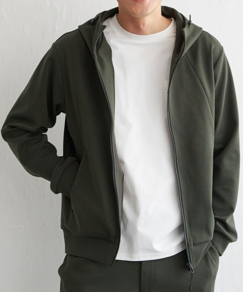 ikka（イッカ）の「【セットアップ対応／親子コーデ】テックストレッチジップパーカー（パーカー・メンズ・オリーブ/スモークグレー/ブラック・XL/L/M/S）」の3枚目の写真