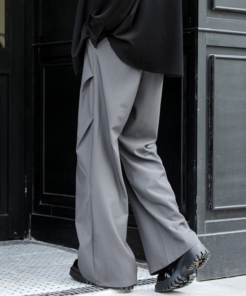 FVLMEN（フルメン）の「【FVLMEN】solid cut loose slacks/ソリッド カット ルーズ スラックス（スラックス・メンズ・ブラウン/グレー/ブラック・MEDIUM/LARGE/X-LARGE）」の16枚目の写真