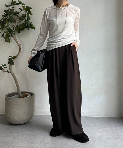 DouDou（ドゥドゥ）の「シアーベロアTEE（Tシャツ/カットソー・レディース・ピンク/オフホワイト/グレイッシュベージュ/ブラウン・FREE）」の5枚目の写真