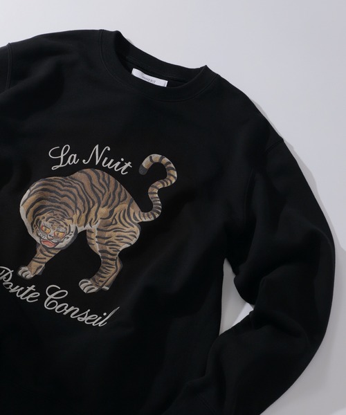 B.C STOCK(ベーセーストック)の「【ZOZO限定】タイガークルーネックスウェット(スウェット・メンズ・グレー/ブラック・M/L/XL)」の5枚目の写真