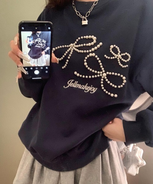AsRiRe(アスリレイ)の「パールリボンデザイン 前刺繍スウェット(スウェット・レディース・ネイビー/レッド/ネイビー系/ライトグレー・M)」の9枚目の写真